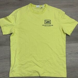 Lee Men's Yellow T-Shirt